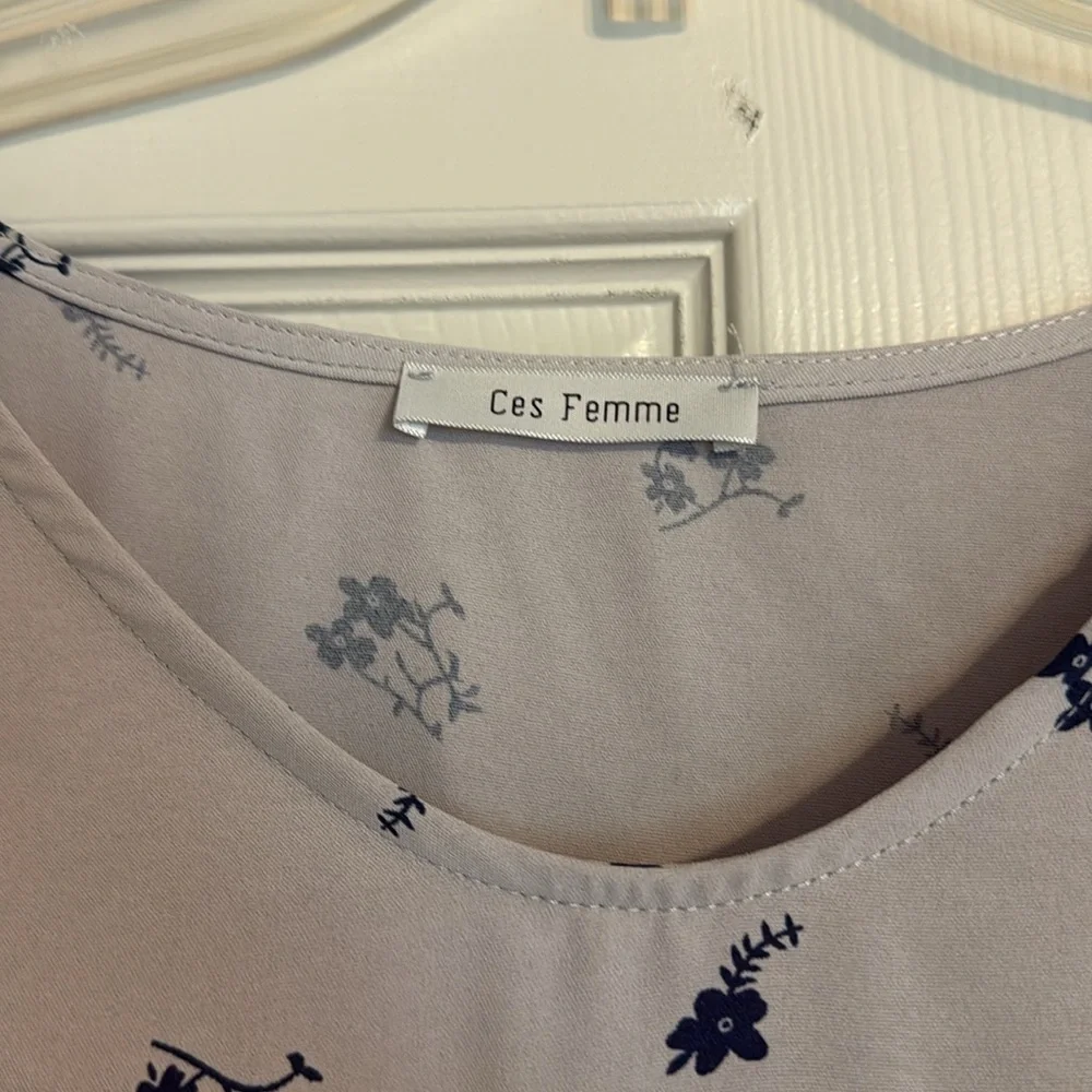 Women’s Blouse NWT - Picture 2 of 5